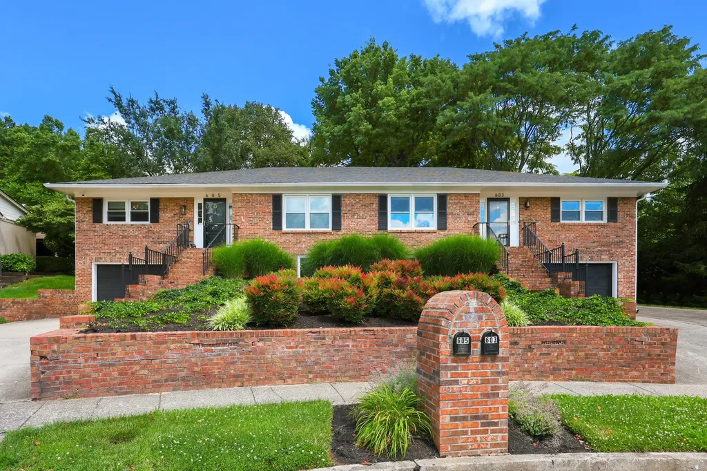605 & 607 Camino Drive Lexington KY 40502