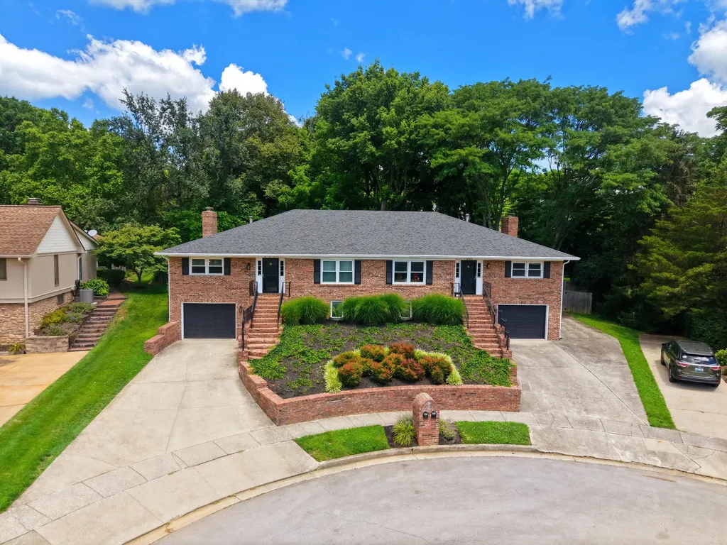 605 & 607 Camino Drive Lexington KY 40502