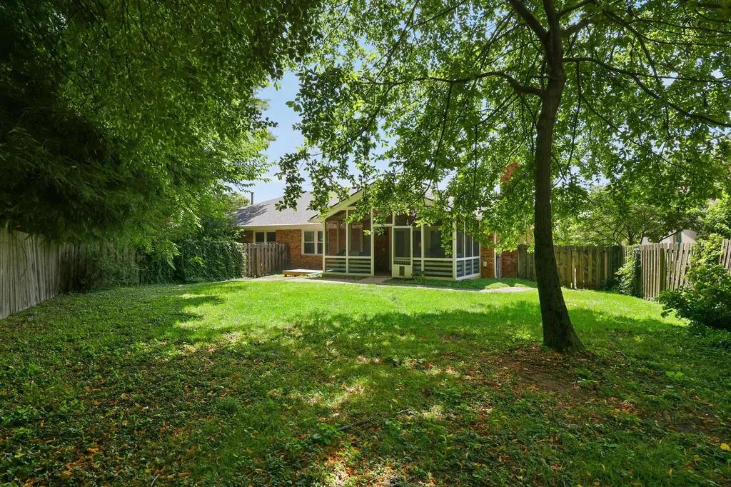 605 & 607 Camino Drive Lexington KY 40502