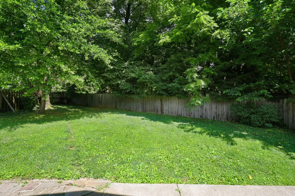 605 & 607 Camino Drive Lexington KY 40502