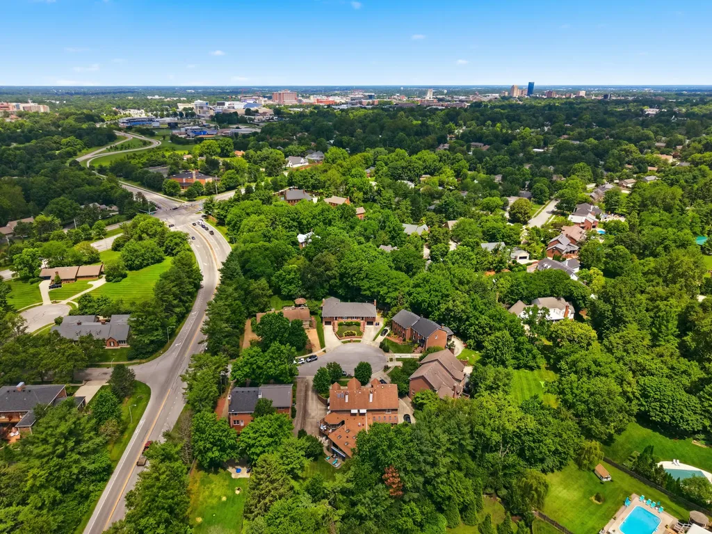 605 & 607 Camino Drive Lexington KY 40502