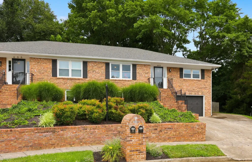605 & 607 Camino Drive Lexington KY 40502