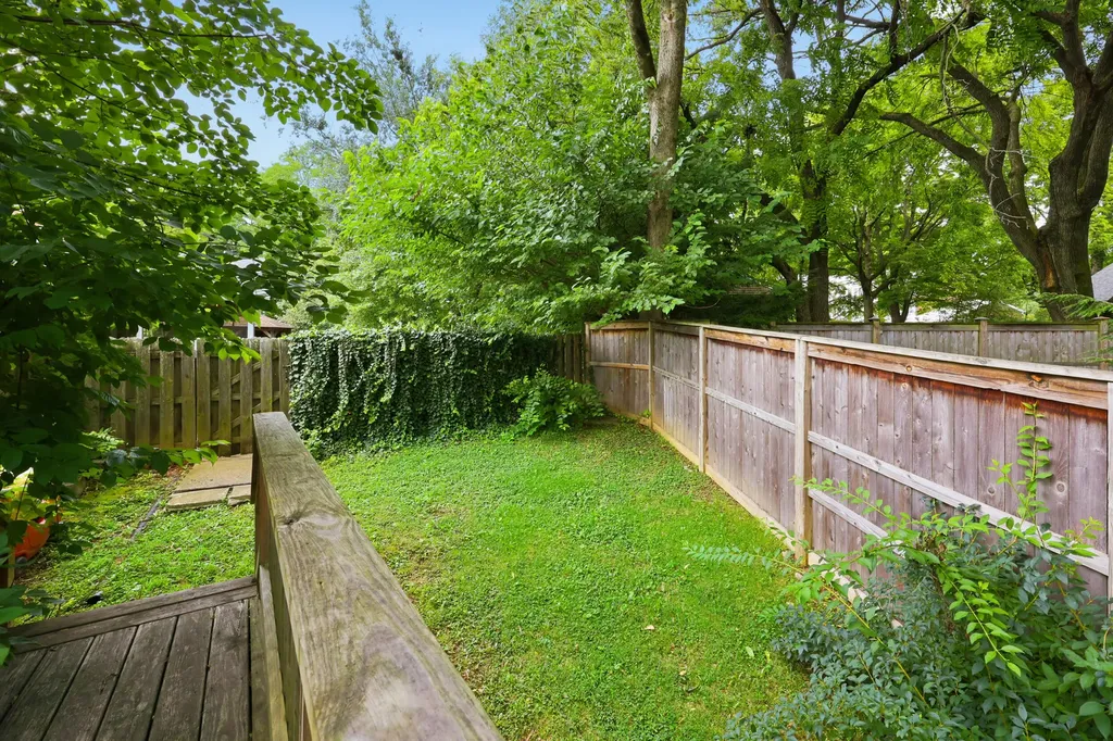 605 & 607 Camino Drive Lexington KY 40502