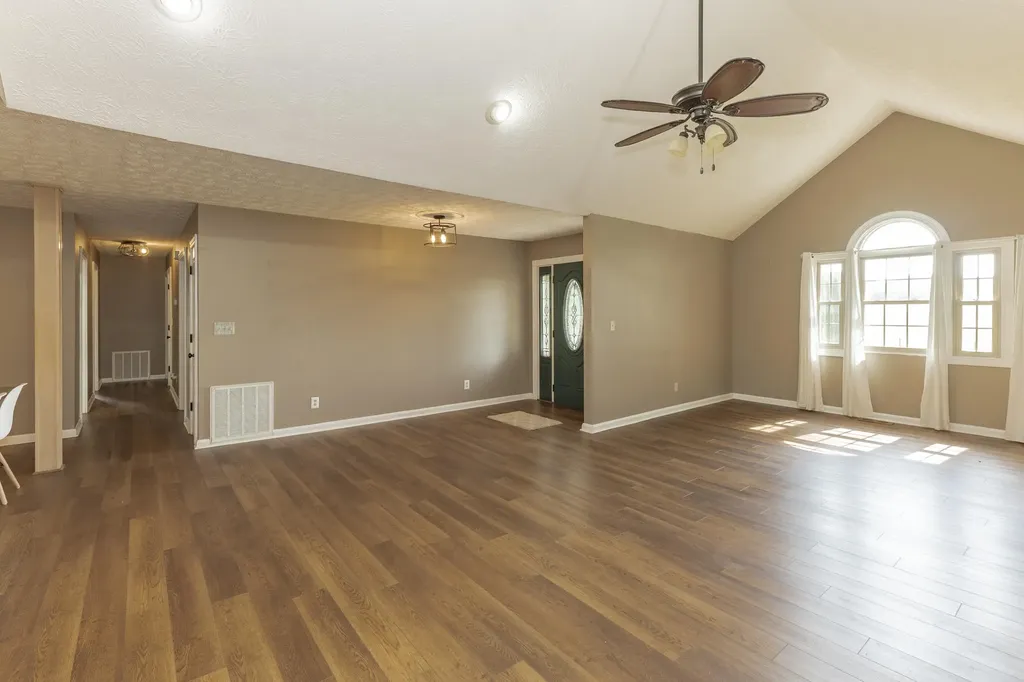 187 Daisy Lane Somerset KY 42503