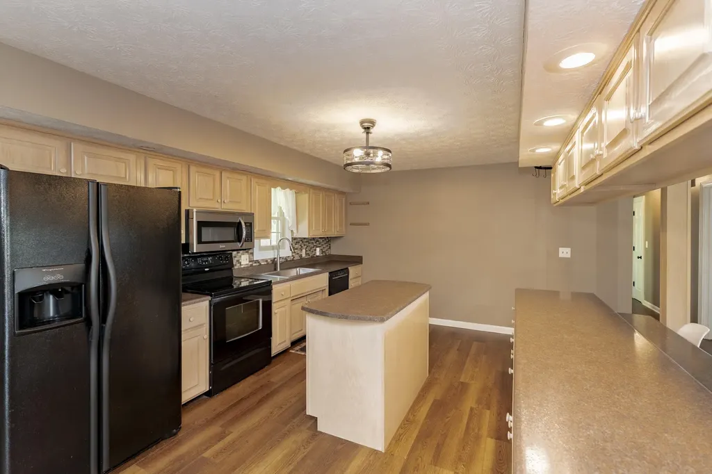 187 Daisy Lane Somerset KY 42503