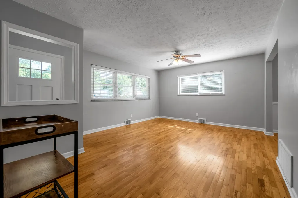 688 Sheridan Drive Lexington KY 40503