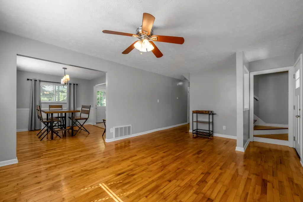 688 Sheridan Drive Lexington KY 40503