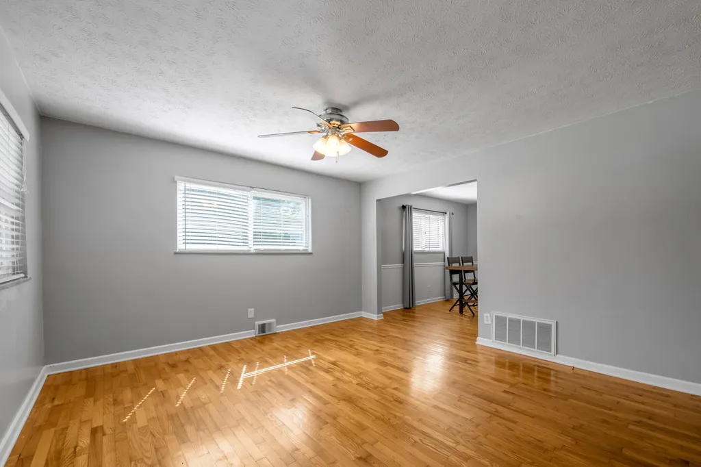 688 Sheridan Drive Lexington KY 40503