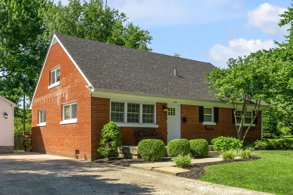 688 Sheridan Drive Lexington KY 40503