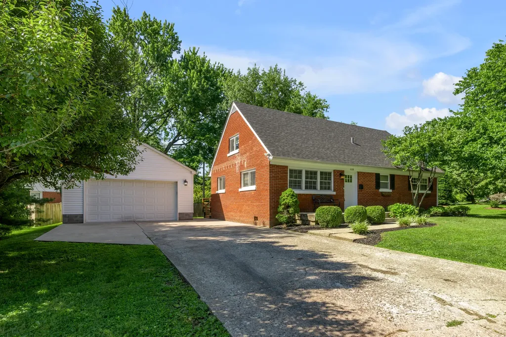 688 Sheridan Drive Lexington KY 40503