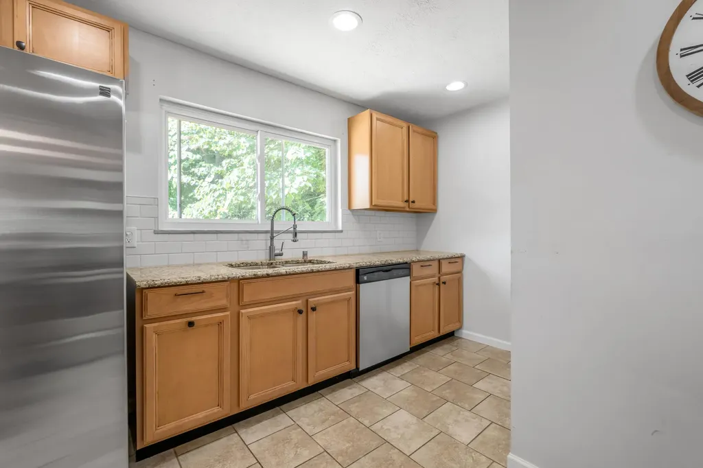 688 Sheridan Drive Lexington KY 40503