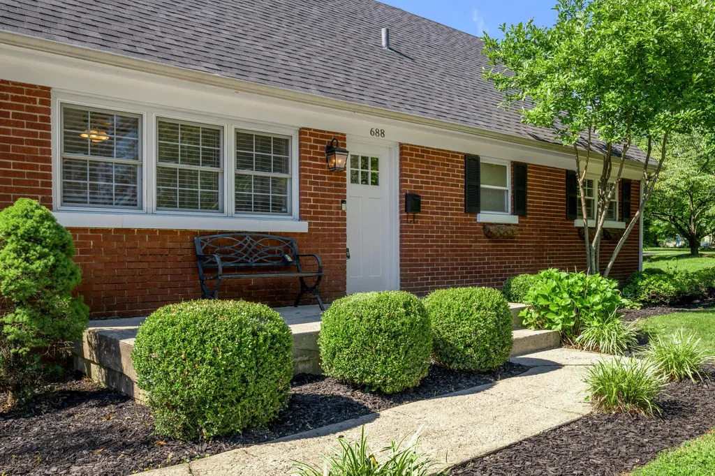 688 Sheridan Drive Lexington KY 40503
