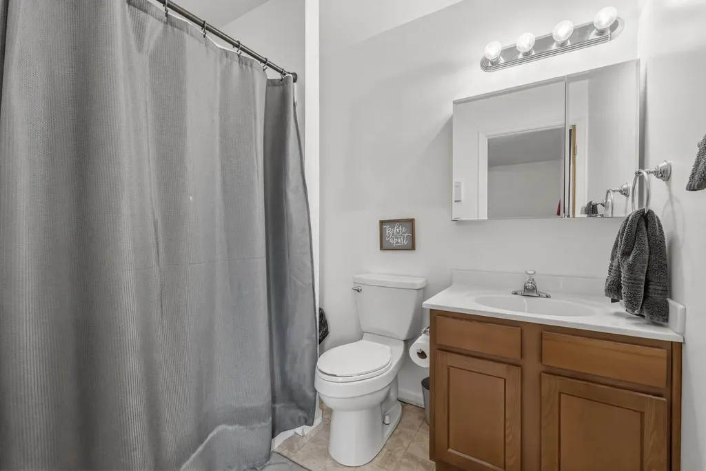 215 Azalea Street Harrodsburg KY 40330