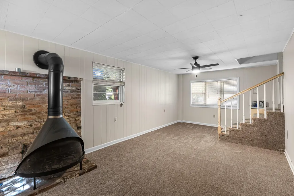 2009 Dellwood Drive Lexington KY 40503