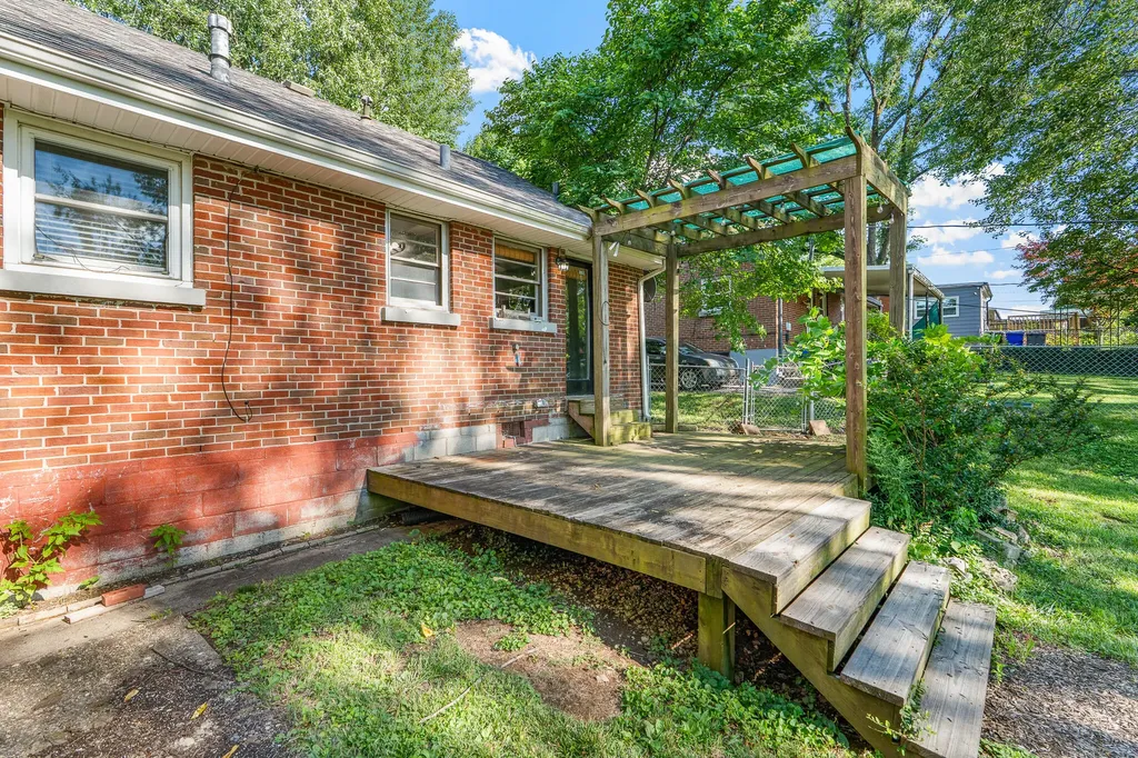 2009 Dellwood Drive Lexington KY 40503