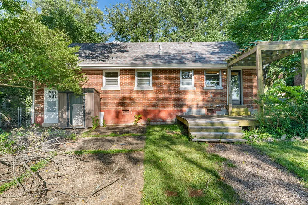 2009 Dellwood Drive Lexington KY 40503