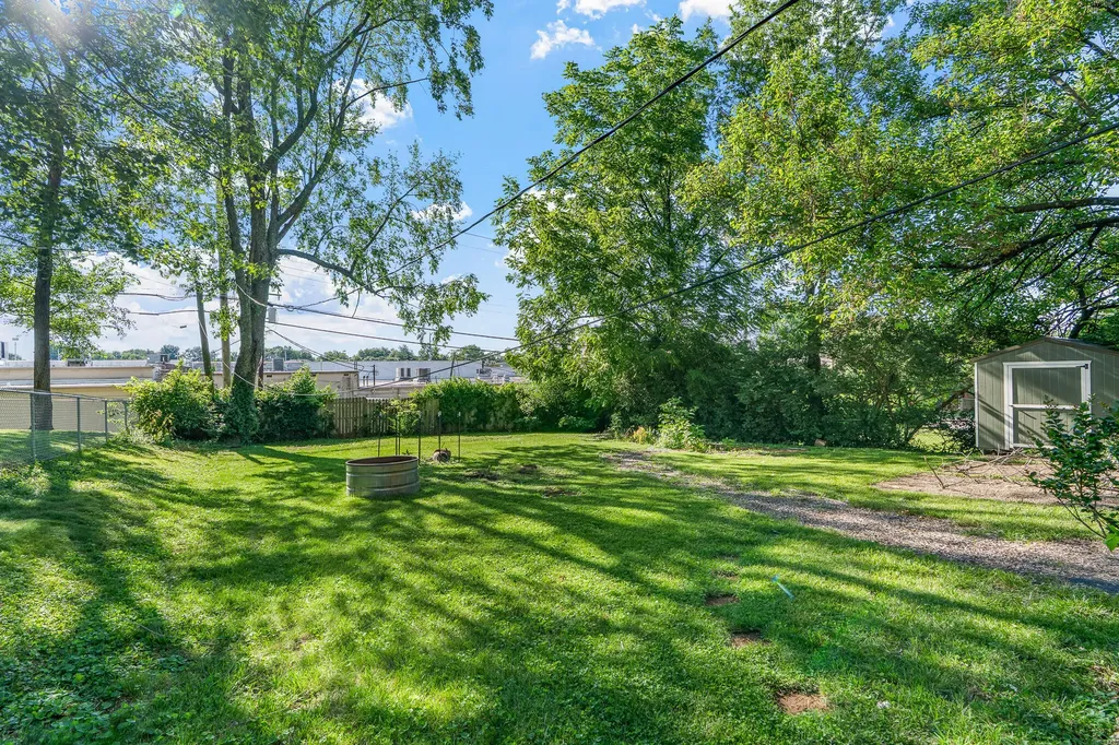 2009 Dellwood Drive Lexington KY 40503
