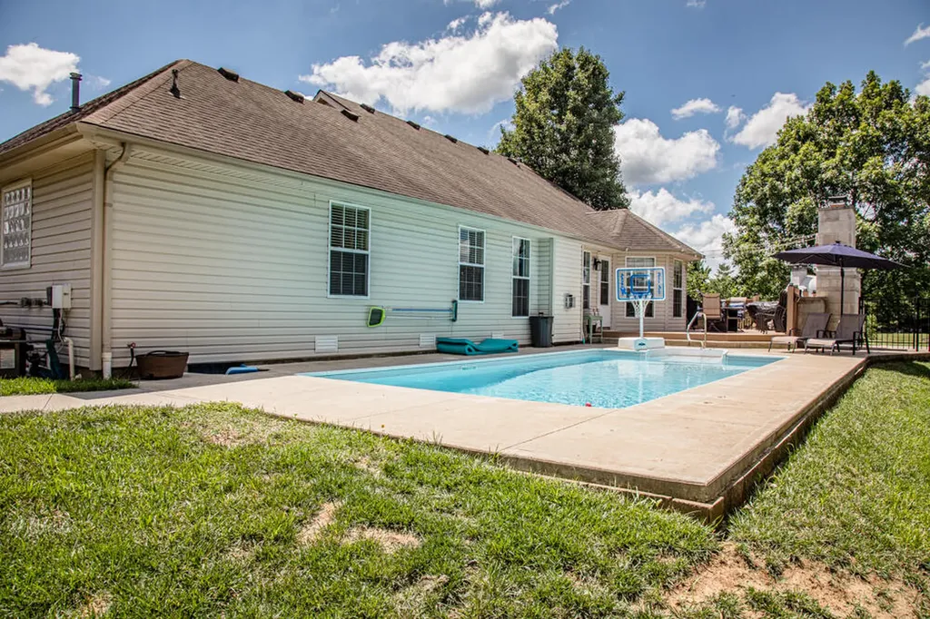 748 Eureka Drive Versailles KY 40383