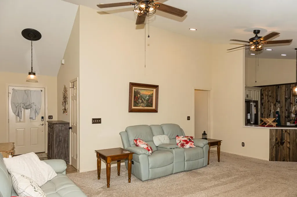 748 Eureka Drive Versailles KY 40383