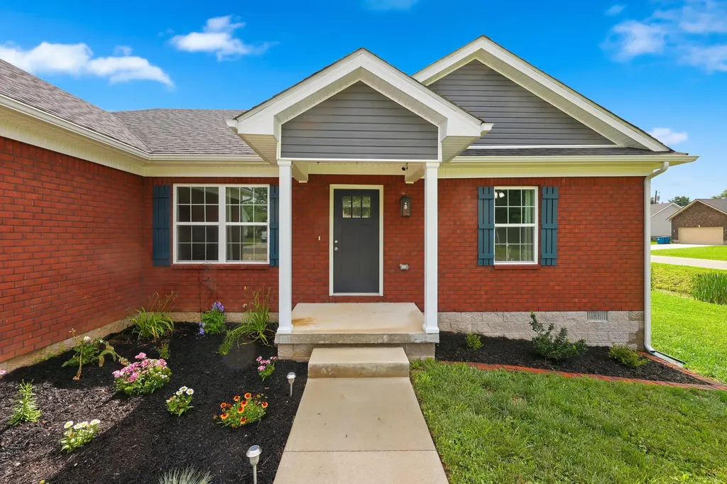 1071 Rainbow Way Lawrenceburg KY 40342