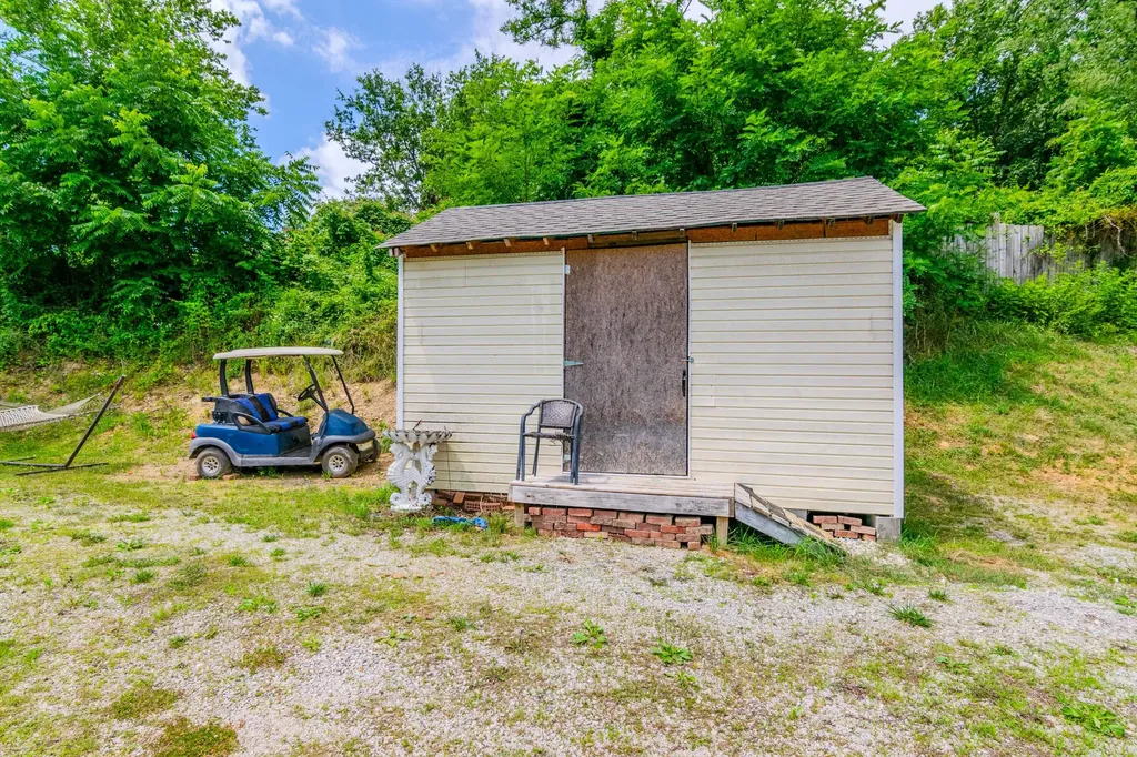 103 Boreing Drive London KY 40741