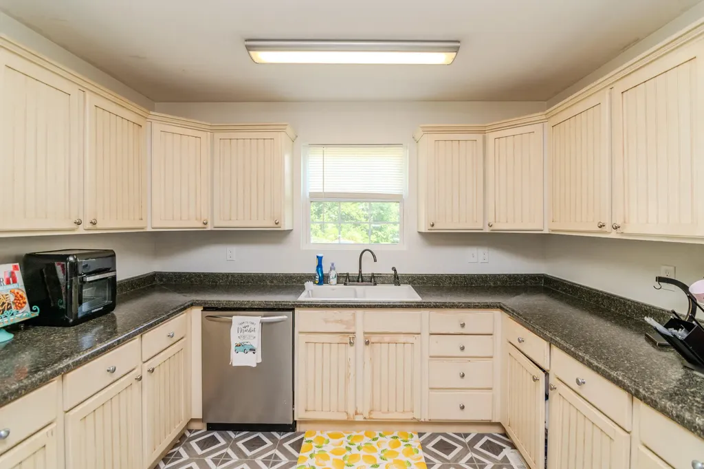 103 Boreing Drive London KY 40741
