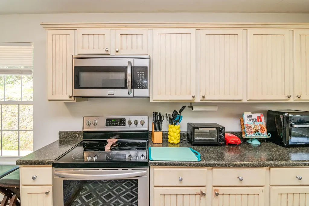 103 Boreing Drive London KY 40741