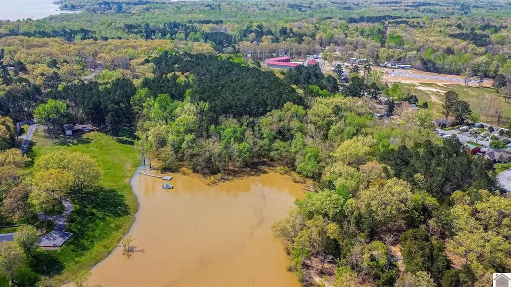 84 Launch Lane Murray KY 42071