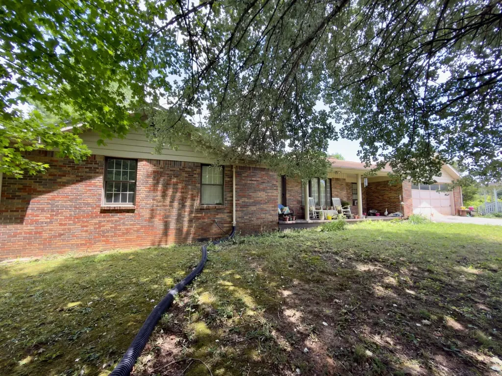 10113 Kentucky 92 Monticello KY 42633