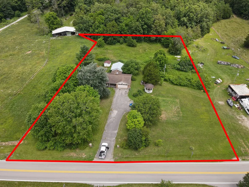 10113 Kentucky 92 Monticello KY 42633