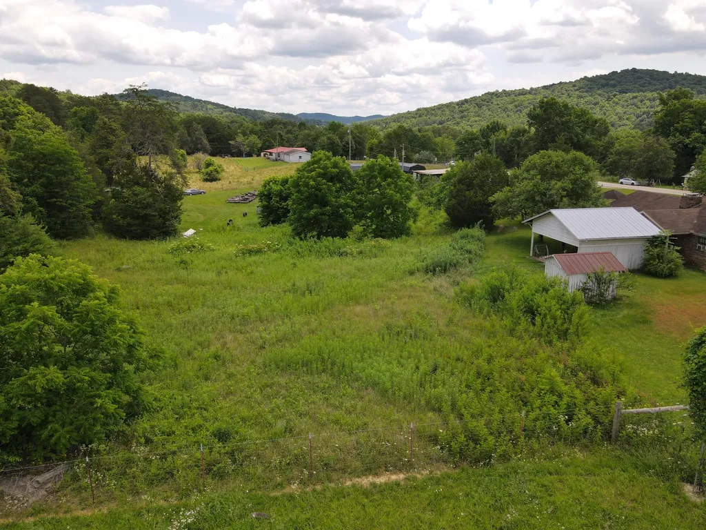 10113 Kentucky 92 Monticello KY 42633