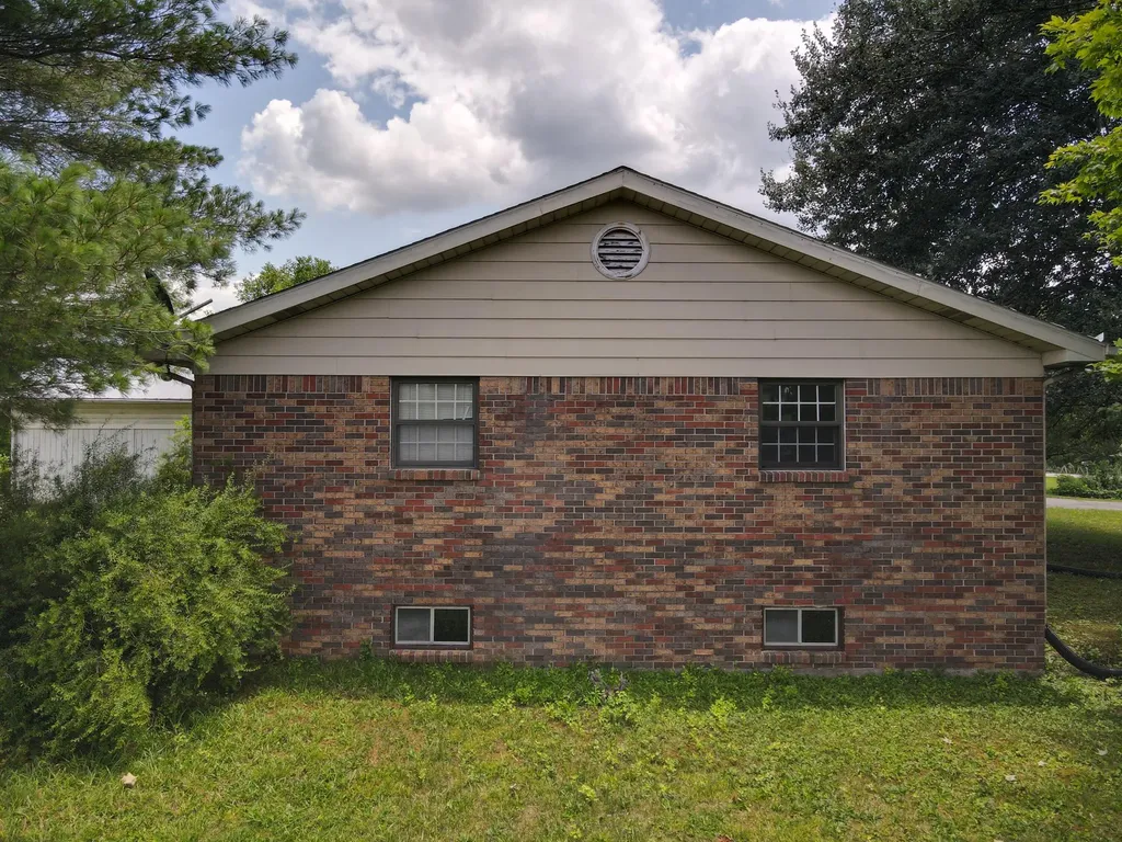 10113 Kentucky 92 Monticello KY 42633