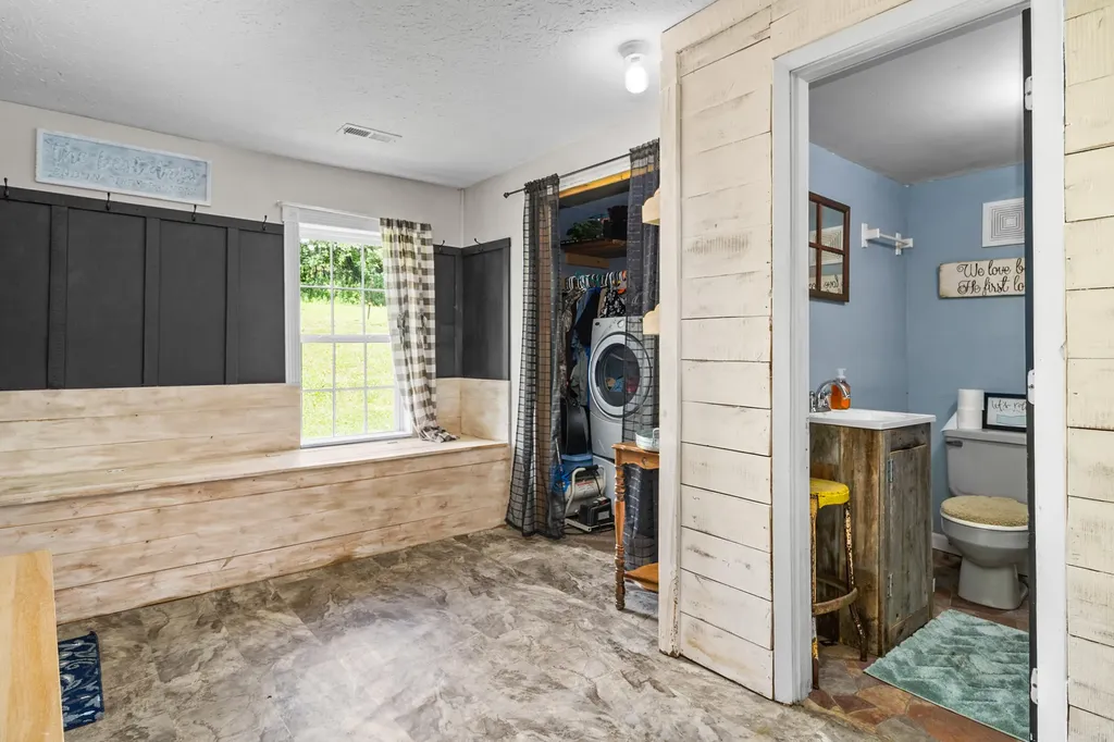 234 Ray Mathis Road Annville KY 40402
