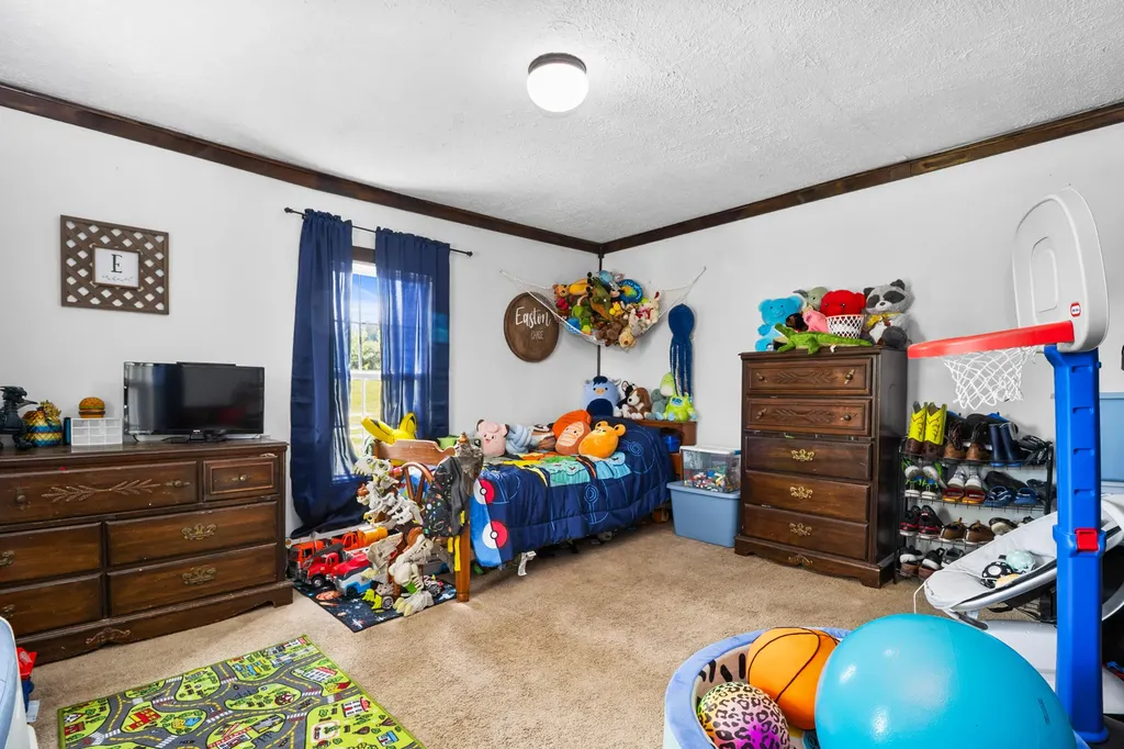 234 Ray Mathis Road Annville KY 40402