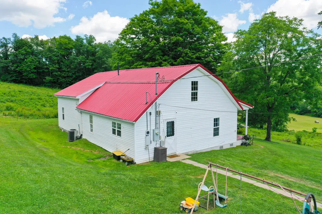 234 Ray Mathis Road Annville KY 40402