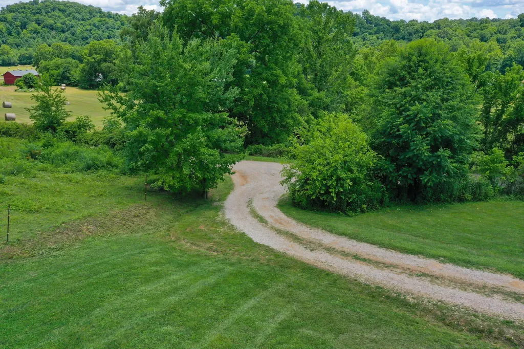234 Ray Mathis Road Annville KY 40402