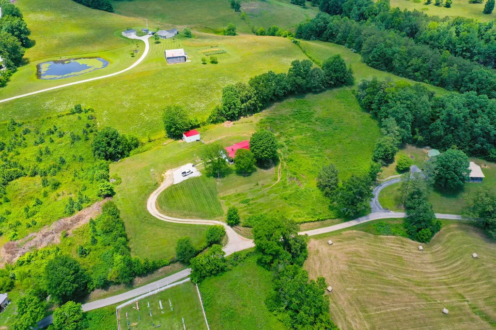234 Ray Mathis Road Annville KY 40402