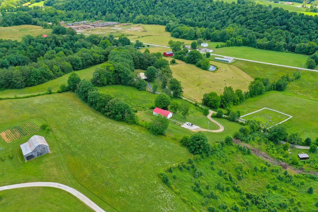 234 Ray Mathis Road Annville KY 40402