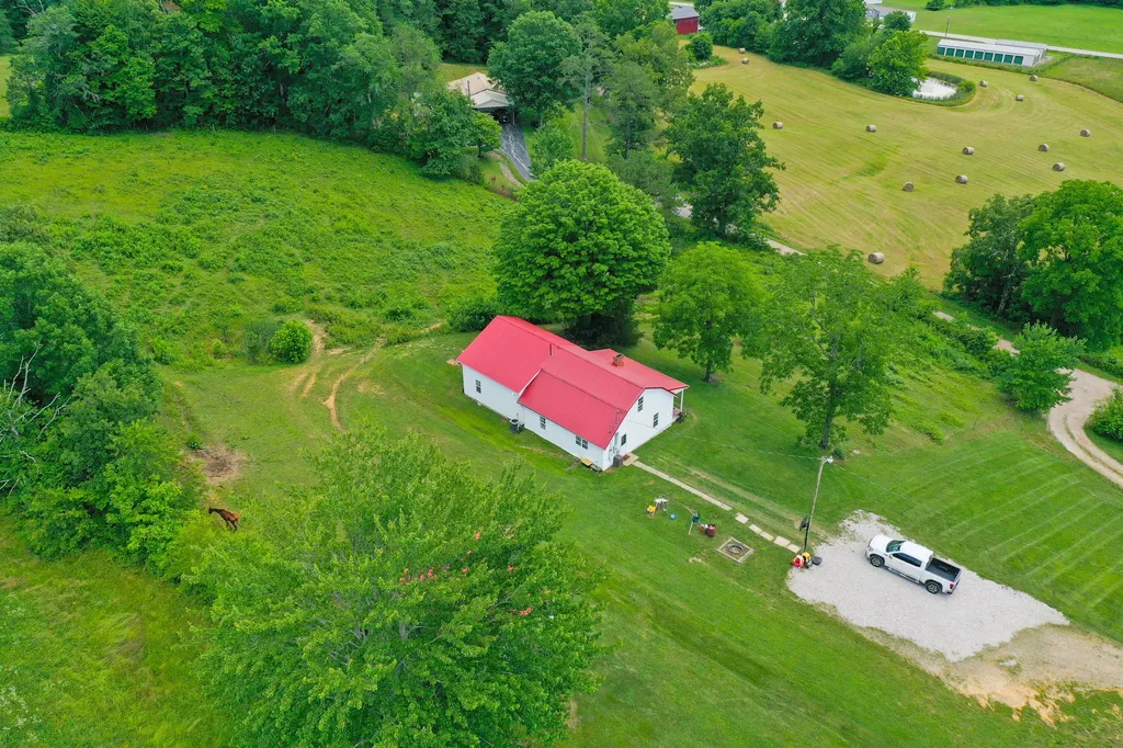 234 Ray Mathis Road Annville KY 40402