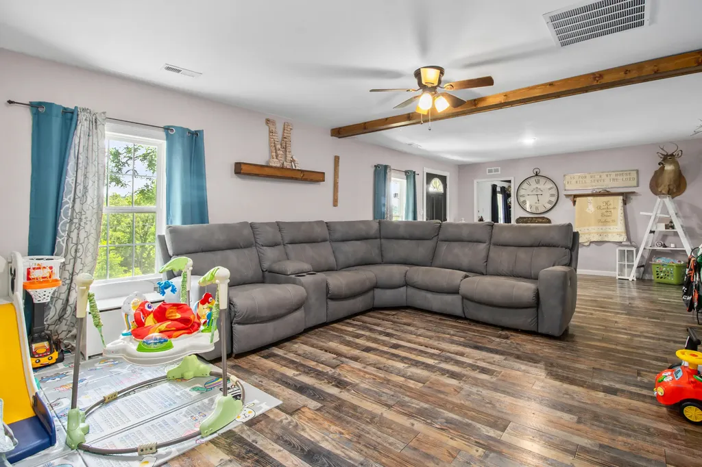 234 Ray Mathis Road Annville KY 40402