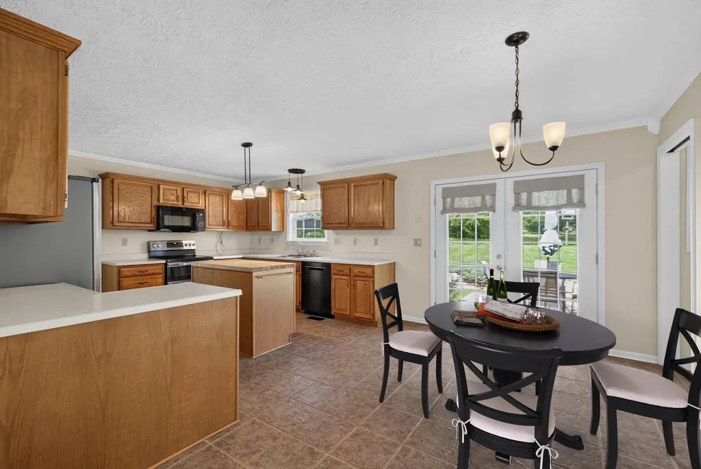 600 Ison Lane Harrodsburg KY 40330