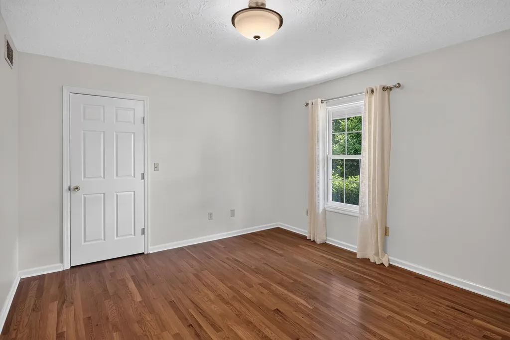 600 Ison Lane Harrodsburg KY 40330