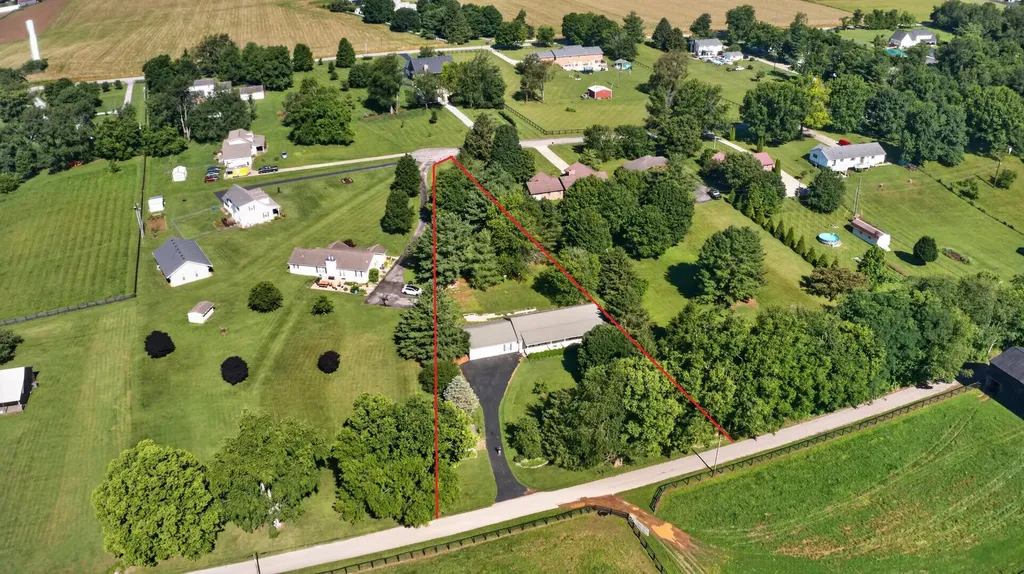 600 Ison Lane Harrodsburg KY 40330