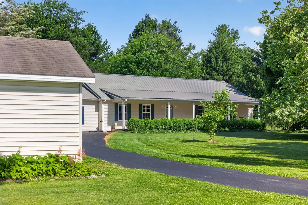600 Ison Lane Harrodsburg KY 40330