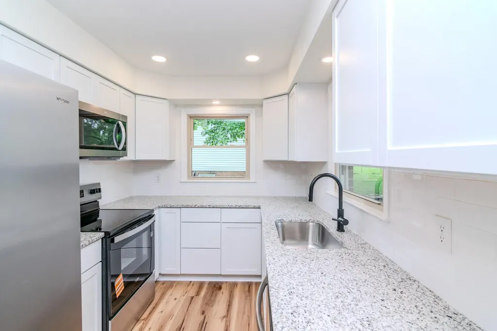 3274 Aqueduct Drive Lexington KY 40517