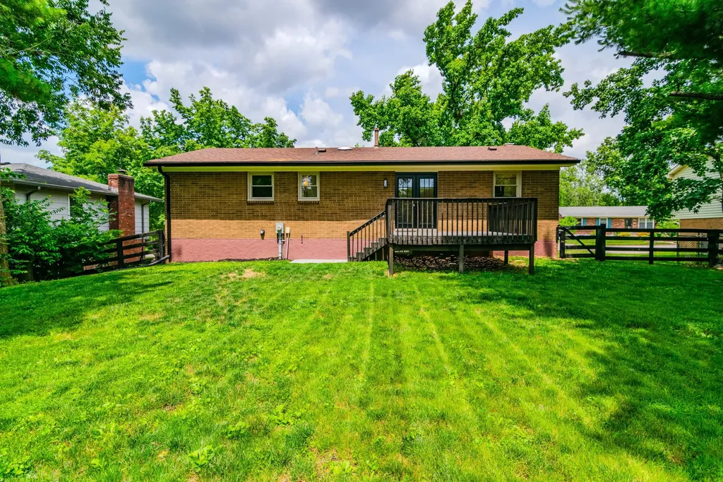 3274 Aqueduct Drive Lexington KY 40517