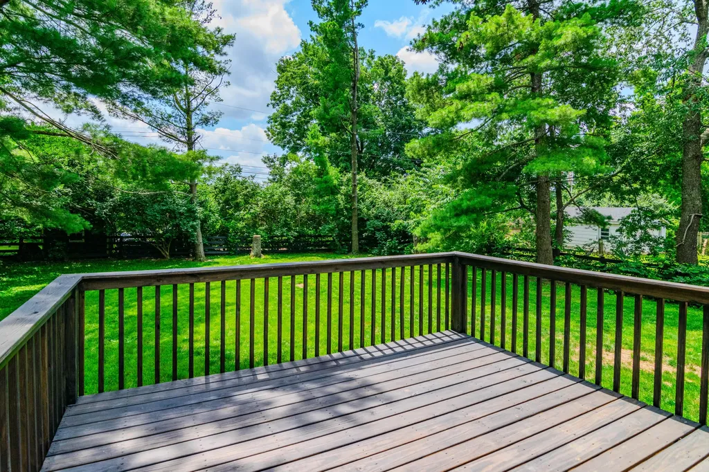 3274 Aqueduct Drive Lexington KY 40517