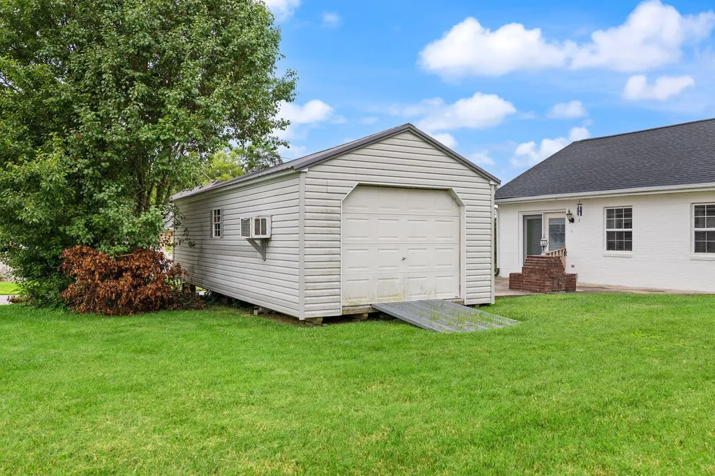 700 Jackson Road Somerset KY 42501