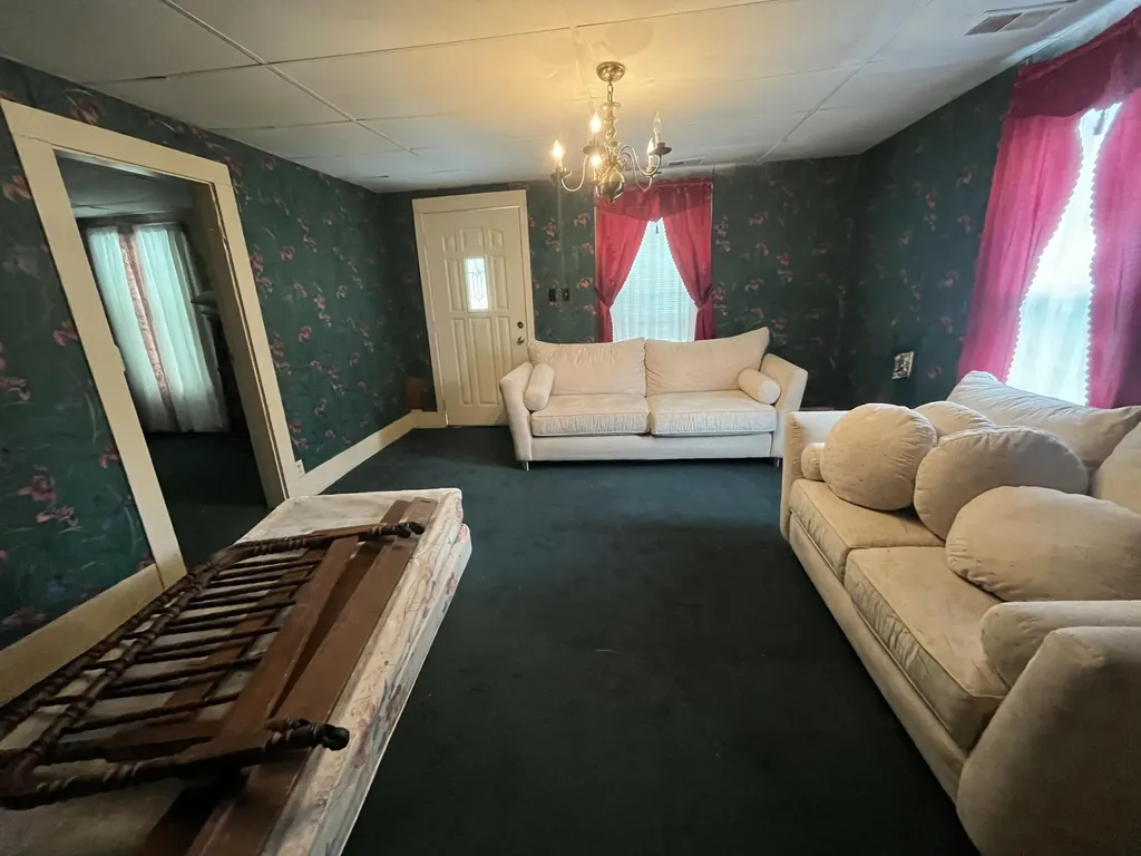 1720 Exeter Avenue Middlesboro KY 40965