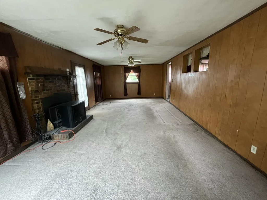 1720 Exeter Avenue Middlesboro KY 40965